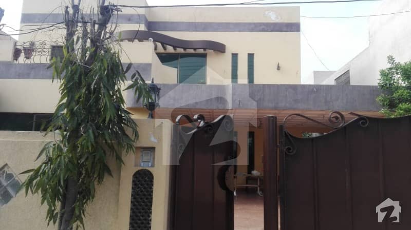 Kanal House On Hot Location For Rent In DD Phase 4 Lahore