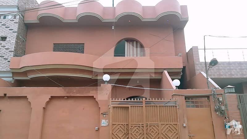چائنہ سکیم ۔ بلاک ڈی1 چائنہ سکیم لاہور میں 6 کمروں کا 10 مرلہ مکان 1.65 کروڑ میں برائے فروخت۔