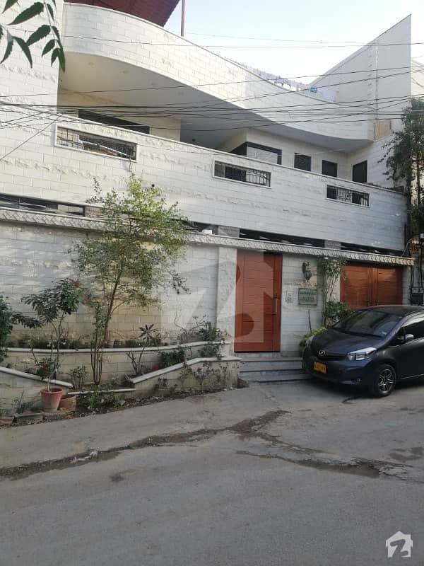 Luxrious  8 Bedroom House For Sale In Gulshan Jamal