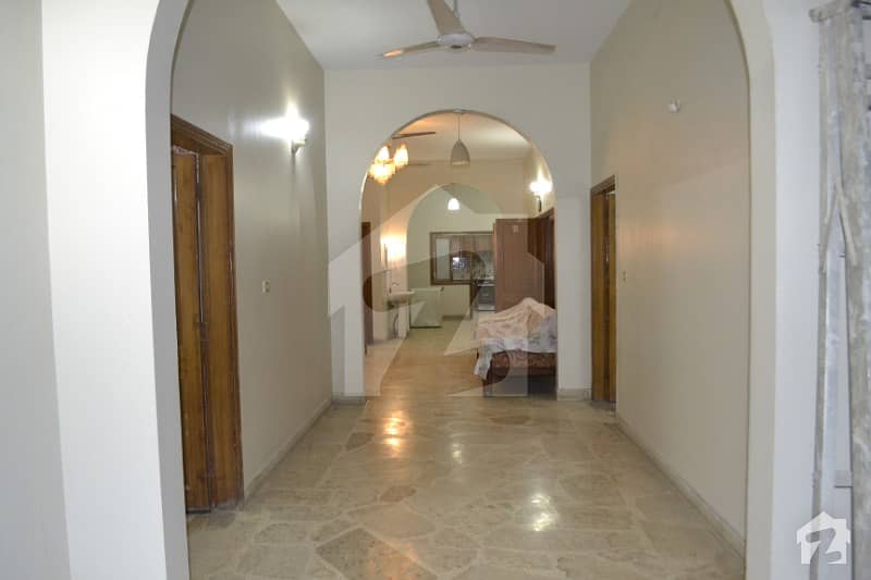 Corner 500 Yards Bungalow Ground  1st Floor Is Available For Sale In North Nazimabad Block H