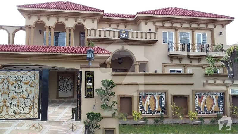 2 Kanal Spanish Brand New Semi Furnished House With Swimming Pool On 80 Ft Road