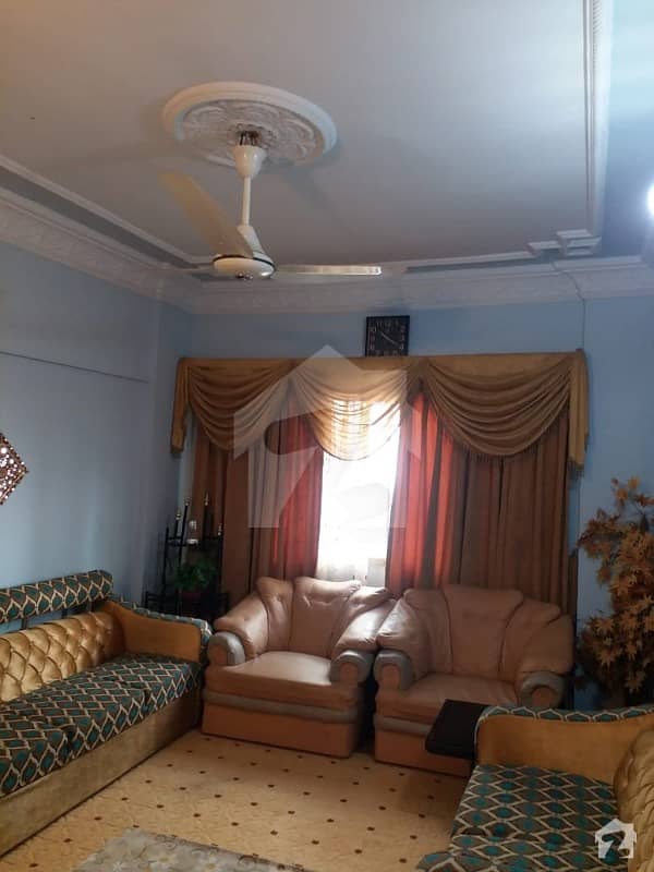 Iqra Complex Phase 1 Flat For Sale In Gulistan-e-jauher Block 17