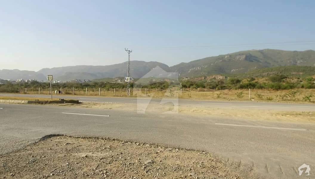 D12 35x70 Corner 70 Ft Road  Plot For Sale