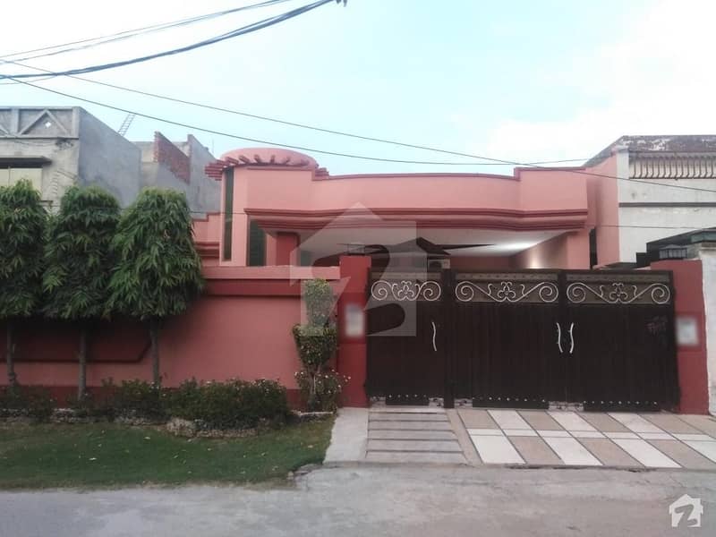 مرغزار آفیسرز کالونی لاہور میں 3 کمروں کا 1 کنال مکان 2.3 کروڑ میں برائے فروخت۔