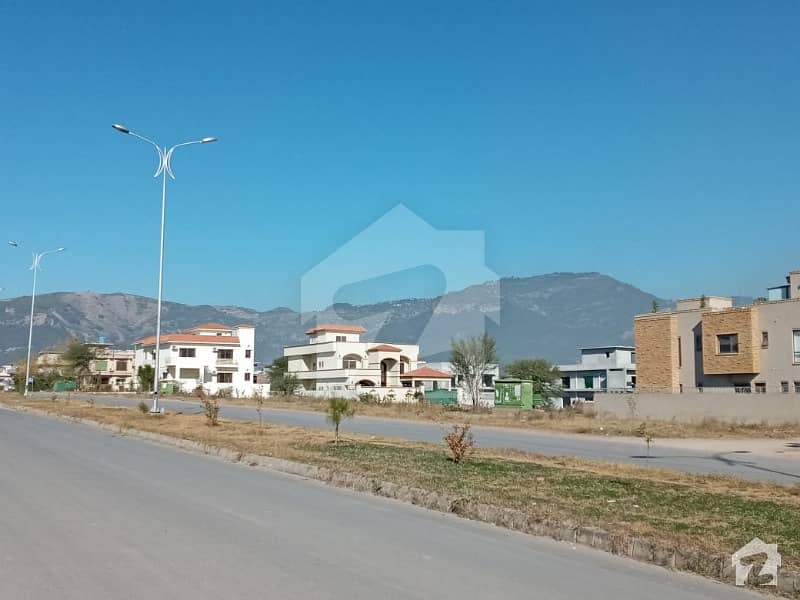 D 12 Islamabad 600 Sq Yard Margalla Face Plot Prime Location For Sale