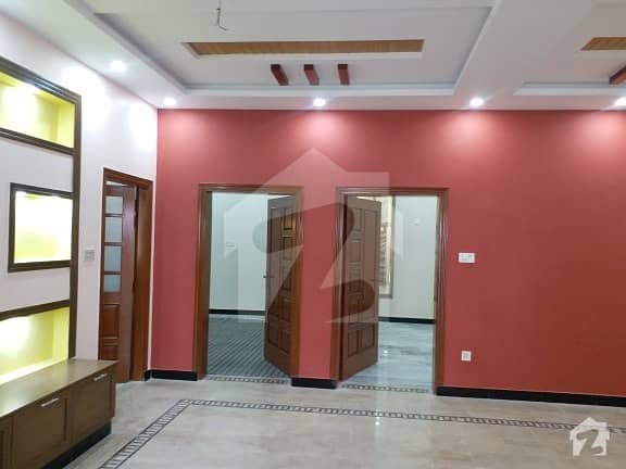 ورسک روڈ پشاور میں 7 مرلہ بالائی پورشن 27 ہزار میں کرایہ پر دستیاب ہے۔ ورسک روڈ پشاور میں 7 مرلہ بالائی پورشن 27 ہزار میں کرایہ پر دستیاب ہے۔