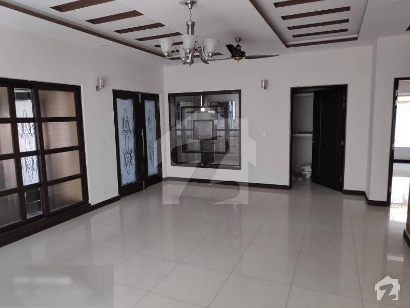 1 Kanal Owner Used Bungalow For Sale in Sui Gas Housing Society
