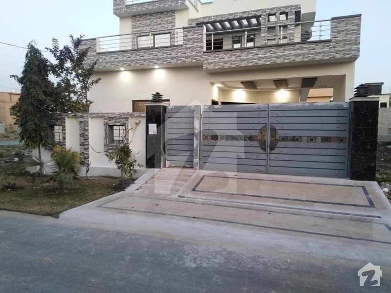 سینٹرل پارک ۔ بلاک اے سینٹرل پارک ہاؤسنگ سکیم لاہور میں 5 کمروں کا 10 مرلہ مکان 1.2 کروڑ میں برائے فروخت۔