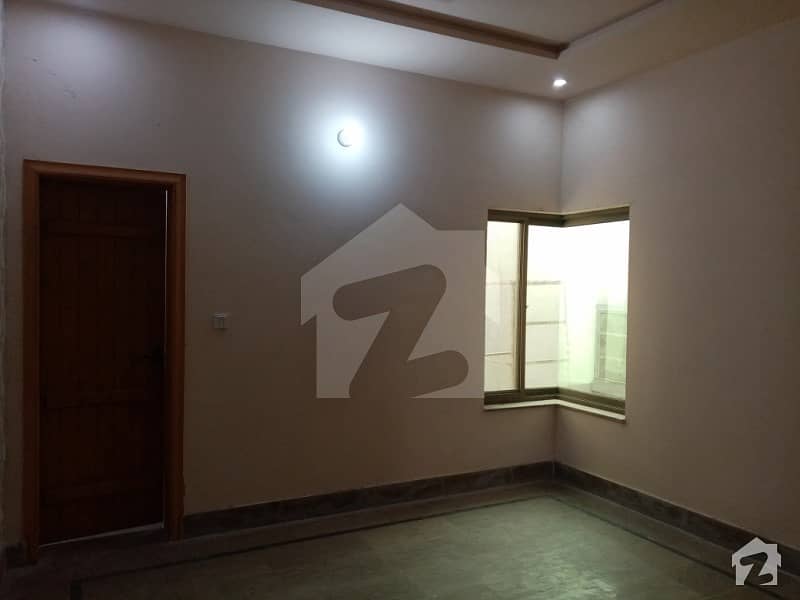 امین ٹاؤن فیصل آباد میں 3 کمروں کا 5 مرلہ مکان 35 ہزار میں کرایہ پر دستیاب ہے۔
