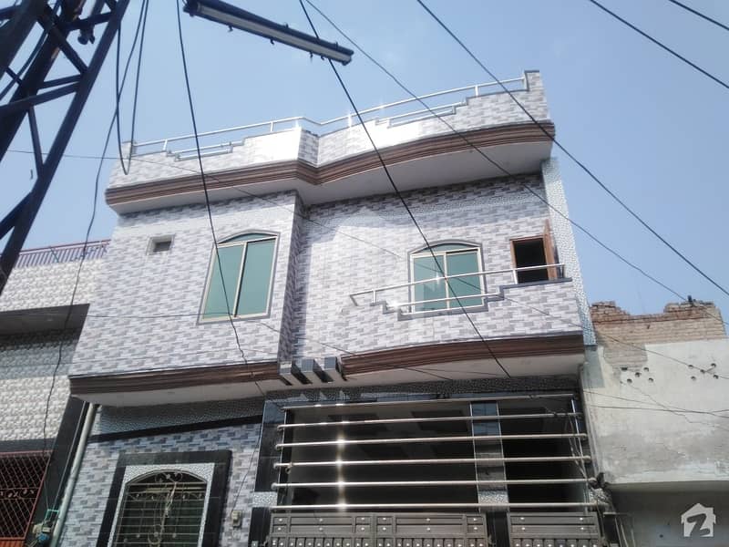 اقبال کالونی سرگودھا میں 5 مرلہ مکان 1.65 کروڑ میں برائے فروخت۔