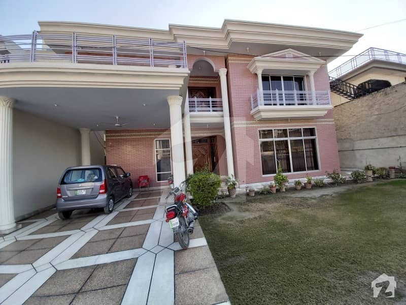 Officers Colony Farid Town - House For Sale