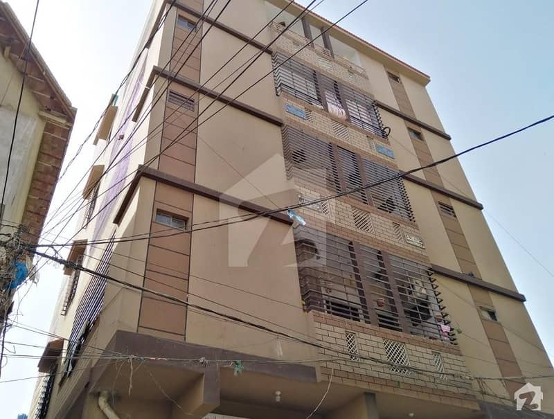 منظور کالونی کراچی میں 3 کمروں کا 6 مرلہ فلیٹ 80 لاکھ میں برائے فروخت۔