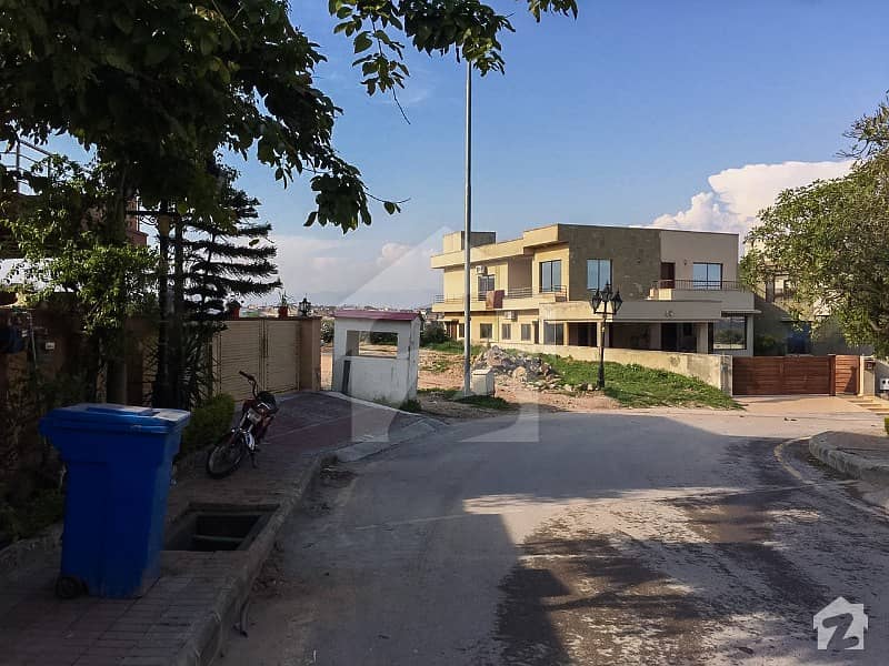 11 Marla Plot Available For Sale In Safari Villas 1 Bahria Town
