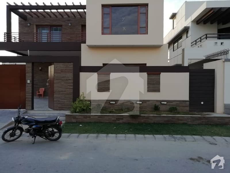 Brand New 500 Sq Yards Bungalow For Sale In Phase 7