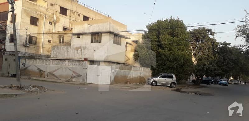 پی ای سی ایچ ایس بلاک 2 پی ای سی ایچ ایس جمشید ٹاؤن کراچی میں 16 مرلہ رہائشی پلاٹ 10 کروڑ میں برائے فروخت۔