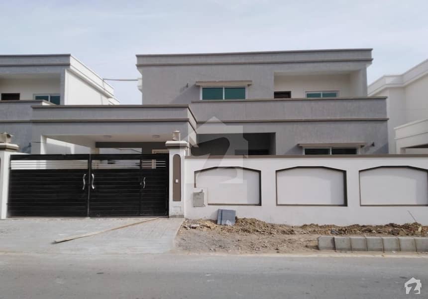 فالکن کمپلیکس نیوملیر ملیر کراچی میں 5 کمروں کا 1 کنال مکان 6.3 کروڑ میں برائے فروخت۔