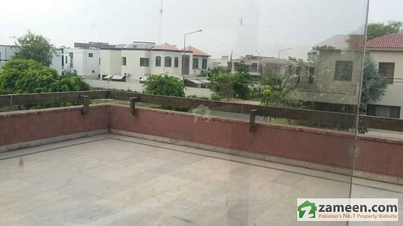 1 kanal upper potion separate gate house for Rent in DHA Phase 5