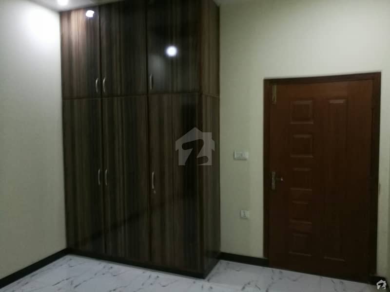 ایڈن بولیوارڈ ہاؤسنگ سکیم کالج روڈ لاہور میں 3 کمروں کا 5 مرلہ مکان 1 کروڑ میں برائے فروخت۔