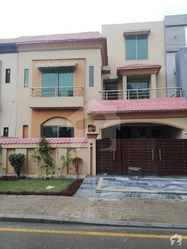 Slightly Used 5 Marla House For Sale In Eastern Block Bahria Orchard