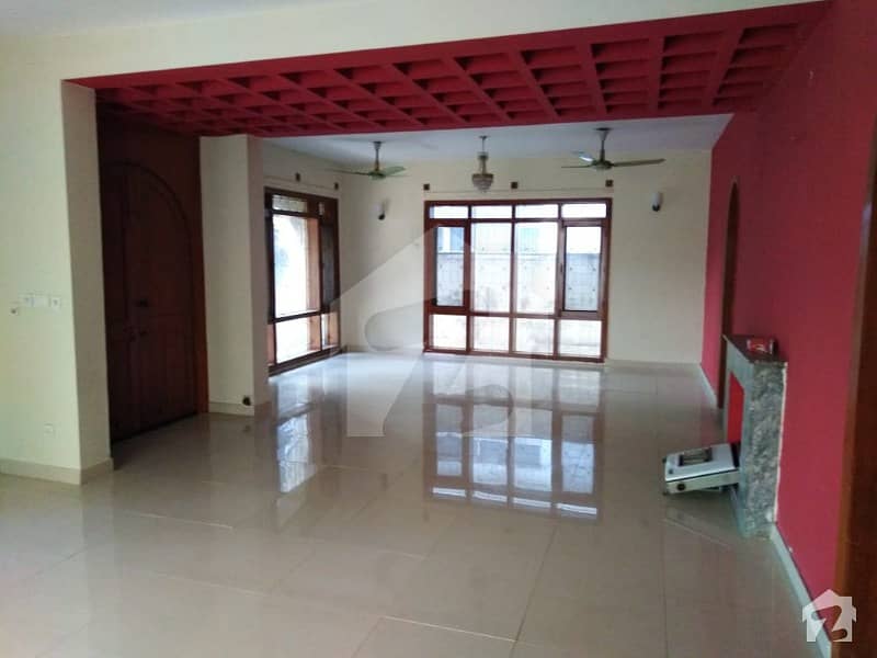 F-10 Independent House 3 Bedrooms New Bathrooms Rent Rs 140000