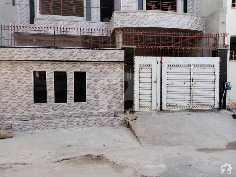 گلستان کالونی ساہیوال میں 7 مرلہ مکان 1.75 کروڑ میں برائے فروخت۔