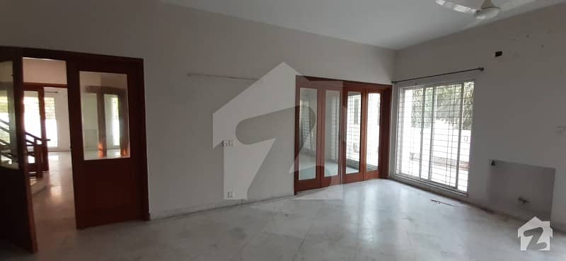 1 Kanal Beautiful House For Rent In Phase 5