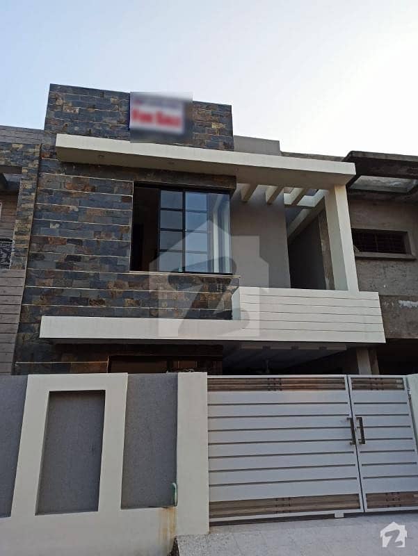 Out Class Brand New 5 Marla Bungalow For Sale In Paragon City Lahore