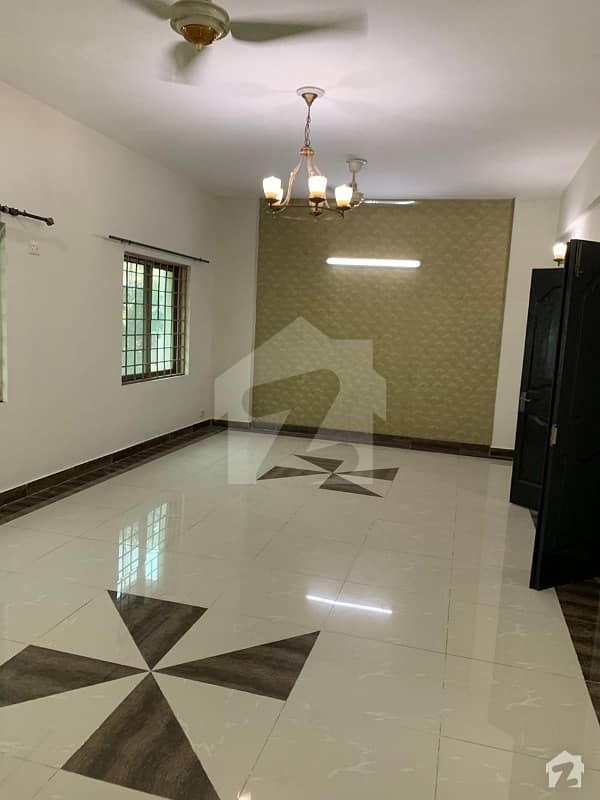 Bilal Estate Offers A Beautiful 10 Marla 3 Bed Flat On Ground Floor Rent In Askari 11 B