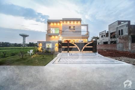 Outclass 10 Marla Magnificent House For Sale in Low Price at Hot Location Outclass 10 Marla Magnificent House For Sale in Low Price at Hot Location