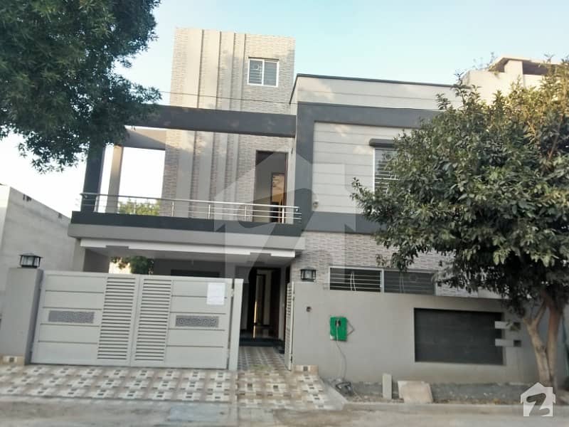 10 MARLA BRAND NEW HOUSE FOR SALE IN SECTOR C BAHRIA TOWN LAHORE