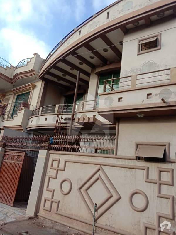 شاہ رُکنِِ عالم کالونی ۔ بلاک جی شاہ رُکنِ عالم کالونی ملتان میں 3 کمروں کا 5 مرلہ مکان 75 لاکھ میں برائے فروخت۔