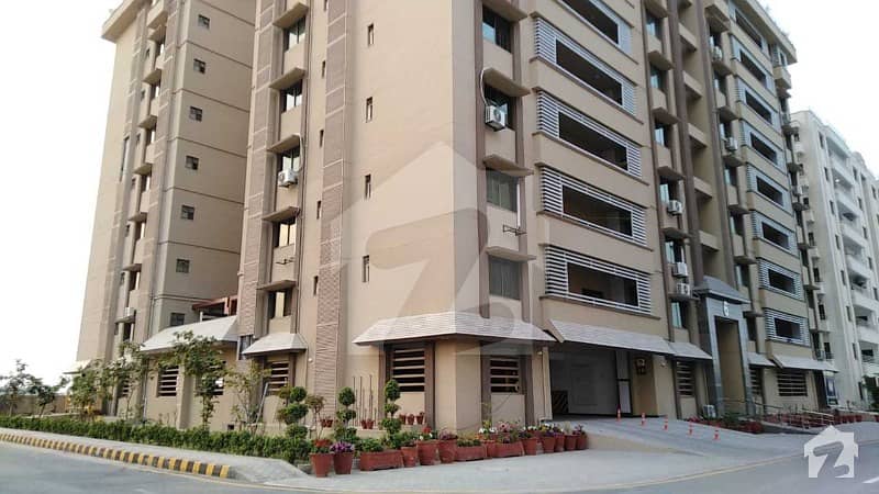 22 Marla Brand New Penthouse For Rent In Askari 11 Sector B Lahore