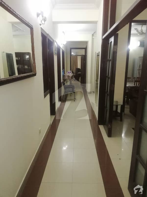 F11 Markaz Executive Suites 3 Bed Room Fully Furnished With Servant Quarter For Rent