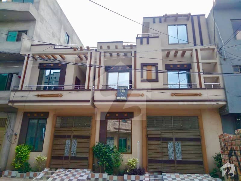 لالہ زار گارڈن لاہور میں 3 کمروں کا 4 مرلہ مکان 78 لاکھ میں برائے فروخت۔