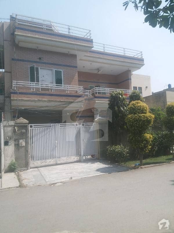 سمن آباد لاہور میں 4 کمروں کا 14 مرلہ بالائی پورشن 45 ہزار میں کرایہ پر دستیاب ہے۔