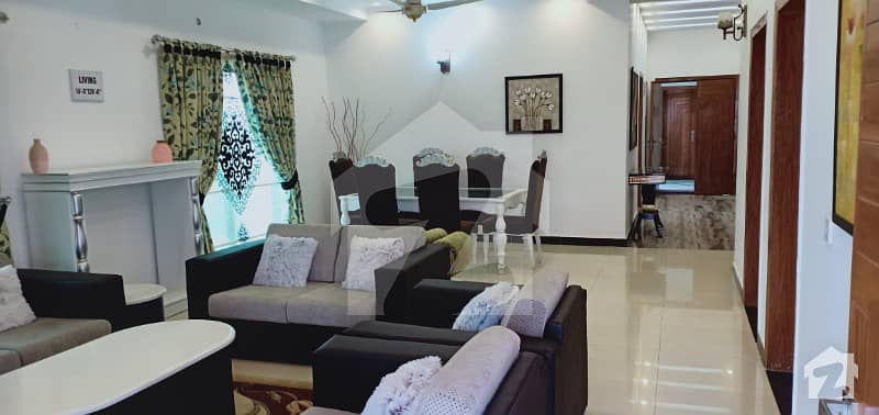 22 Marla 3 Bedrooms Beautiful Penthouse For Rent In Askari 11