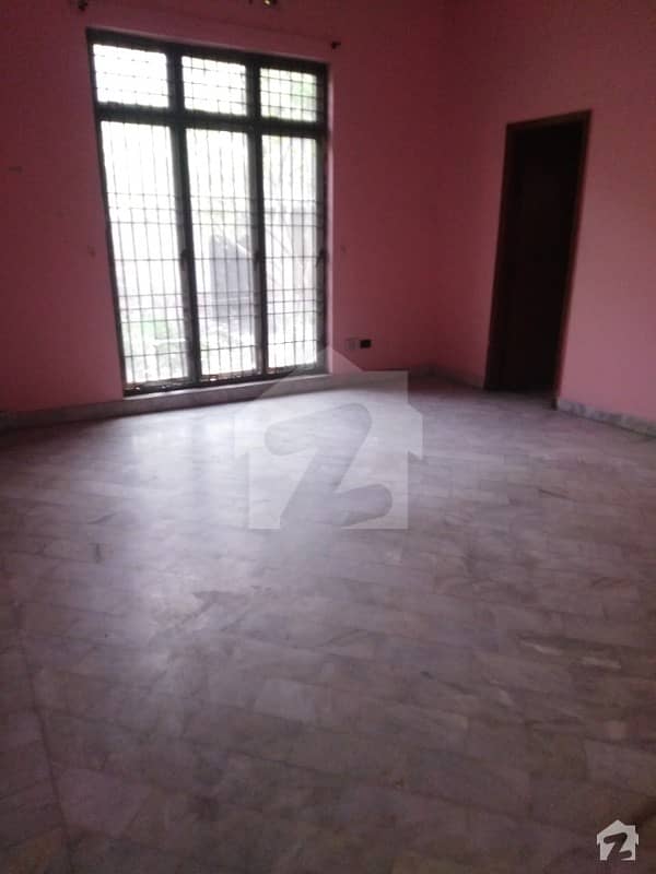 Single Storey House Available For Rent In Karim Block