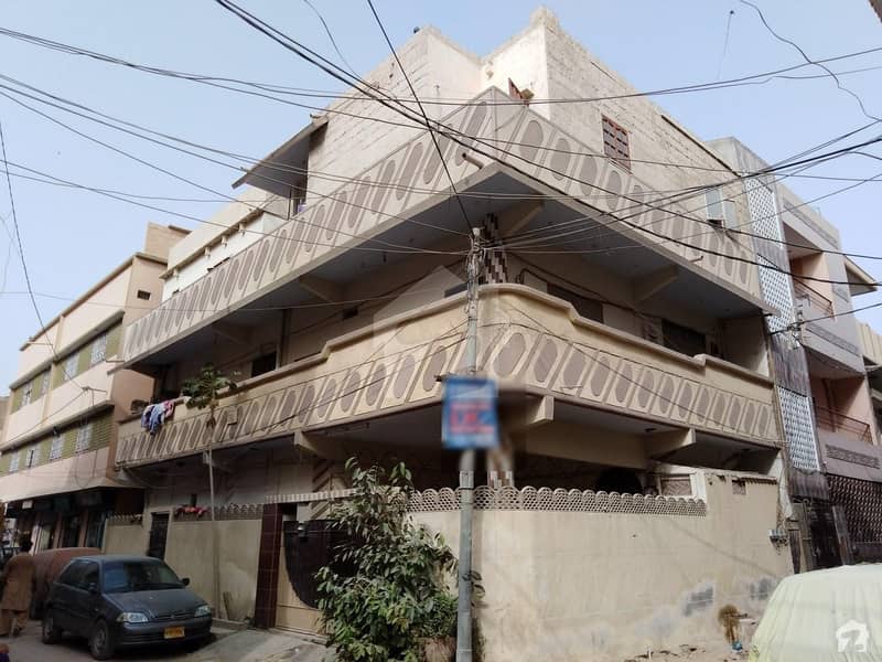 بفر زون - سیکٹر 15-A / 4 بفر زون نارتھ کراچی کراچی میں 6 کمروں کا 5 مرلہ مکان 1.85 کروڑ میں برائے فروخت۔