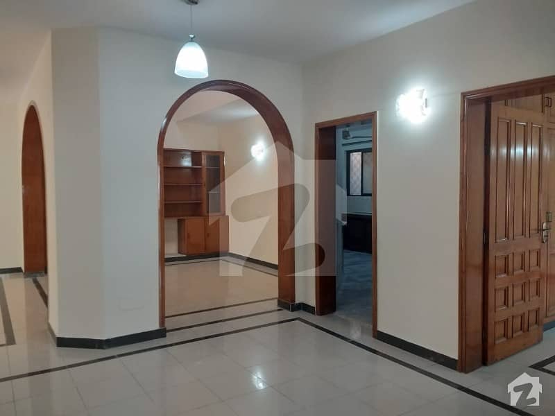 ایف ۔ 8 اسلام آباد میں 4 کمروں کا 2 مرلہ مکان 2.2 لاکھ میں کرایہ پر دستیاب ہے۔