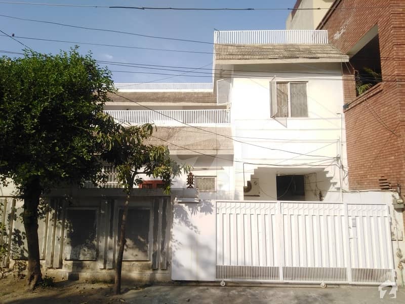 ٹاؤن شپ ۔ سیکٹر سی 1 ٹاؤن شپ لاہور میں 4 کمروں کا 10 مرلہ مکان 1.5 کروڑ میں برائے فروخت۔