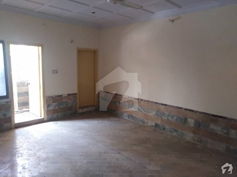 900 Sq Feet Flat For Rent Available At Thandi Sarak