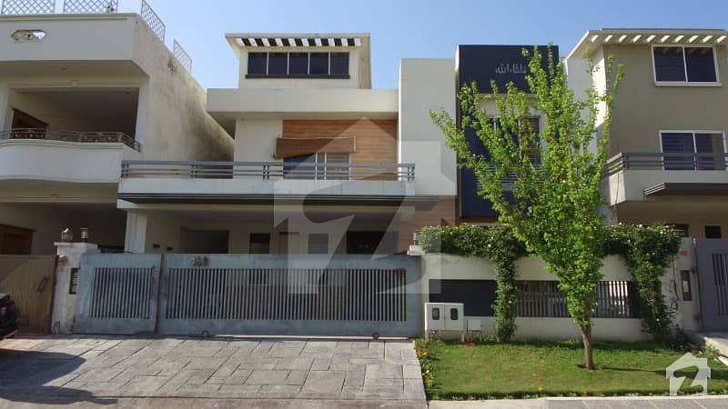 House For Sale In Services Society Islamabad
