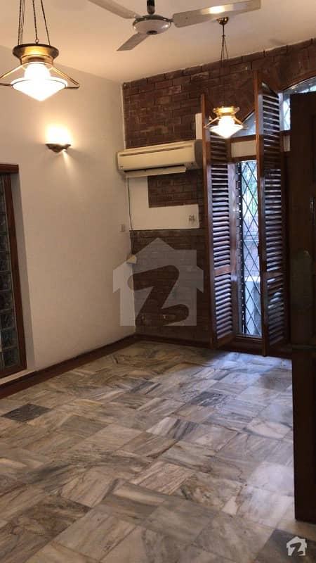 Exquisite 1 Kanal House For Rent In Cantt Area