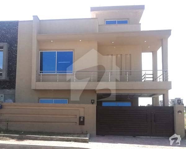 On Reasonable Price 10 Marla Double Unit House For Sale