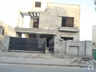 بحریہ ٹاؤن سیکٹر B بحریہ ٹاؤن لاہور میں 5 کمروں کا 10 مرلہ مکان 1.3 کروڑ میں برائے فروخت۔ بحریہ ٹاؤن سیکٹر B بحریہ ٹاؤن لاہور میں 5 کمروں کا 10 مرلہ مکان 1.3 کروڑ میں برائے فروخت۔