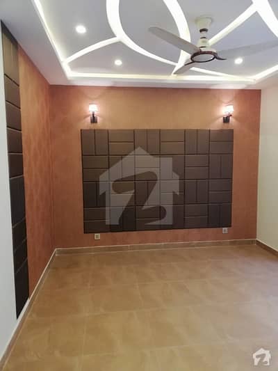 Fully Italian Construction Corner 11 Marla 4 Beds Luxurious Palace Fully Italian Construction Corner 11 Marla 4 Beds Luxurious Palace