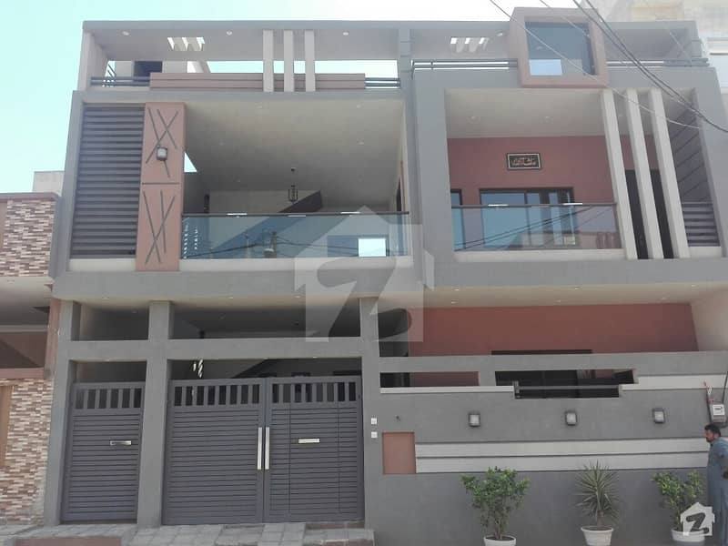 گلشنِ معمار گداپ ٹاؤن کراچی میں 6 کمروں کا 10 مرلہ مکان 2.2 کروڑ میں برائے فروخت۔
