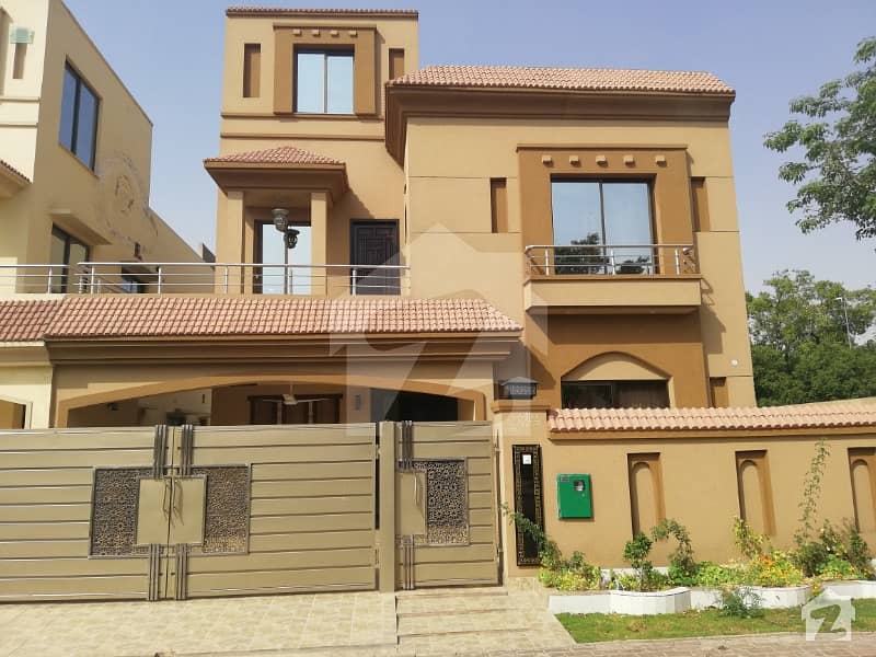 10 Marla House For Rent In Takbeer Block Sector B Bahria Town Lahore