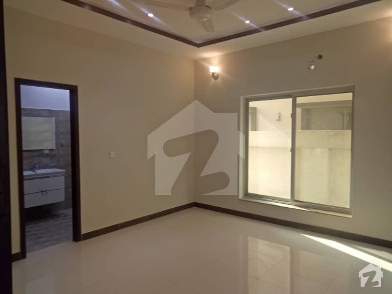 10 Marla Upper Portion For Rent In Bahria Town Lahore janiper Block