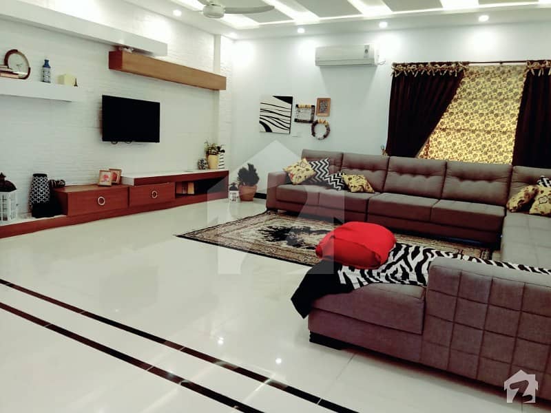 لیک سٹی ۔ سیکٹر ایم ۔ 2 لیک سٹی رائیونڈ روڈ لاہور میں 6 کمروں کا 1 کنال مکان 4 کروڑ میں برائے فروخت۔